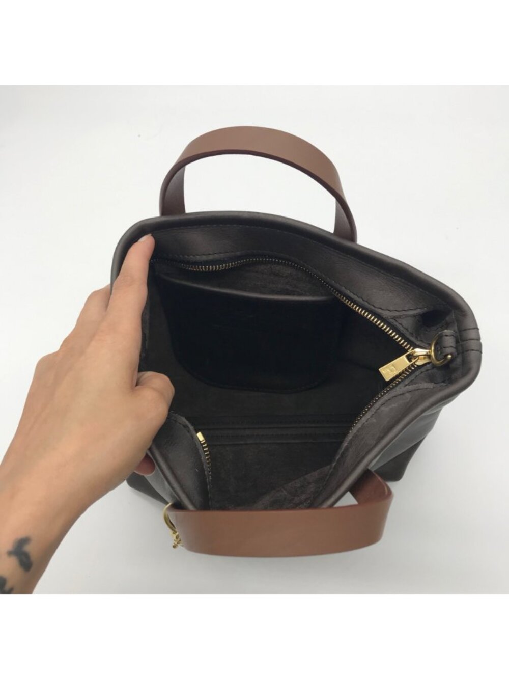 Fount Brown Leather Tote Bag - Picture 10 of 10